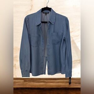 NWT Chambray Soft Denim Button-Up Shirt. Lyocell